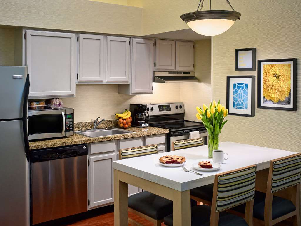 Sonesta Simply Suites Memphis East Poplar Pike Zimmer foto